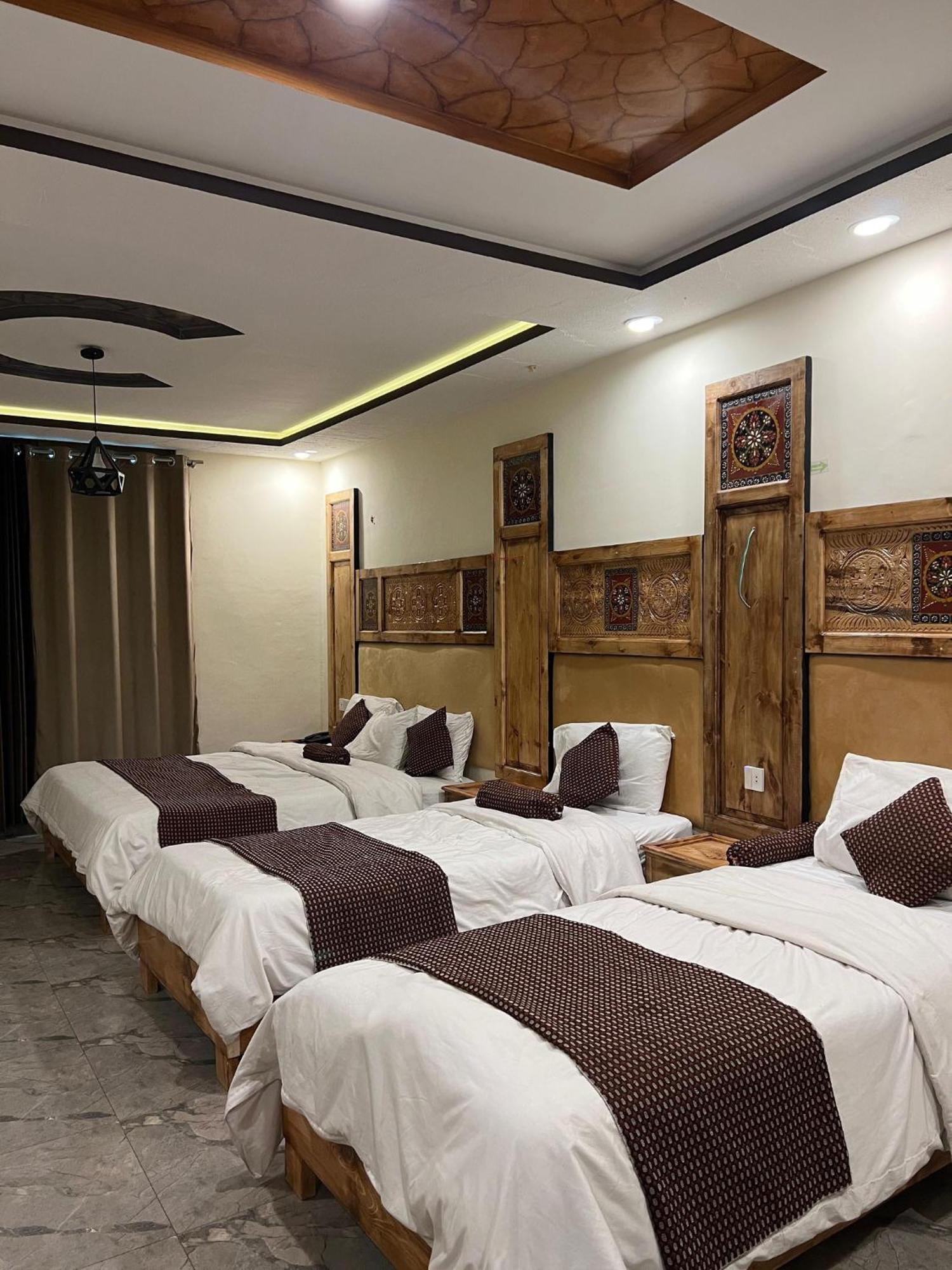 Hotel Birmingham Palace Kalam By Khan Familia Dış mekan fotoğraf