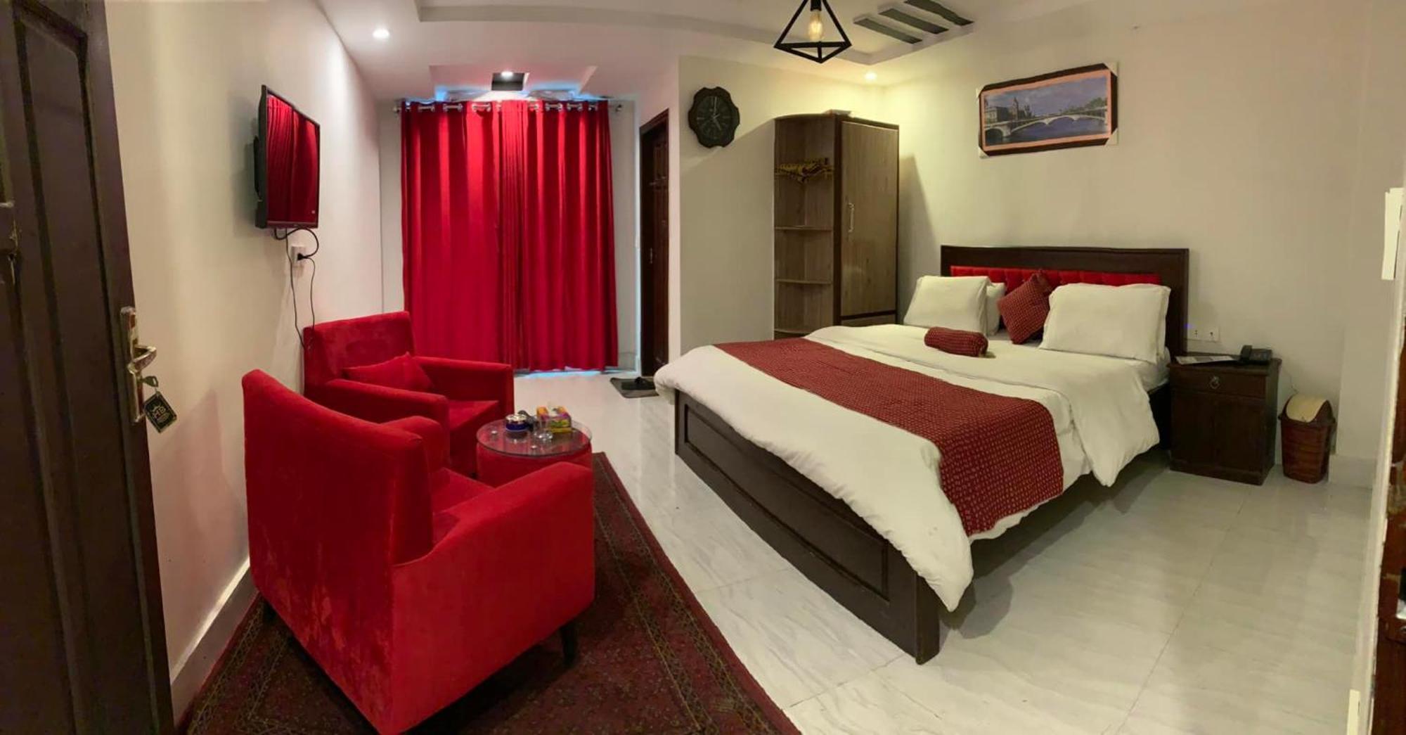 Hotel Birmingham Palace Kalam By Khan Familia Dış mekan fotoğraf