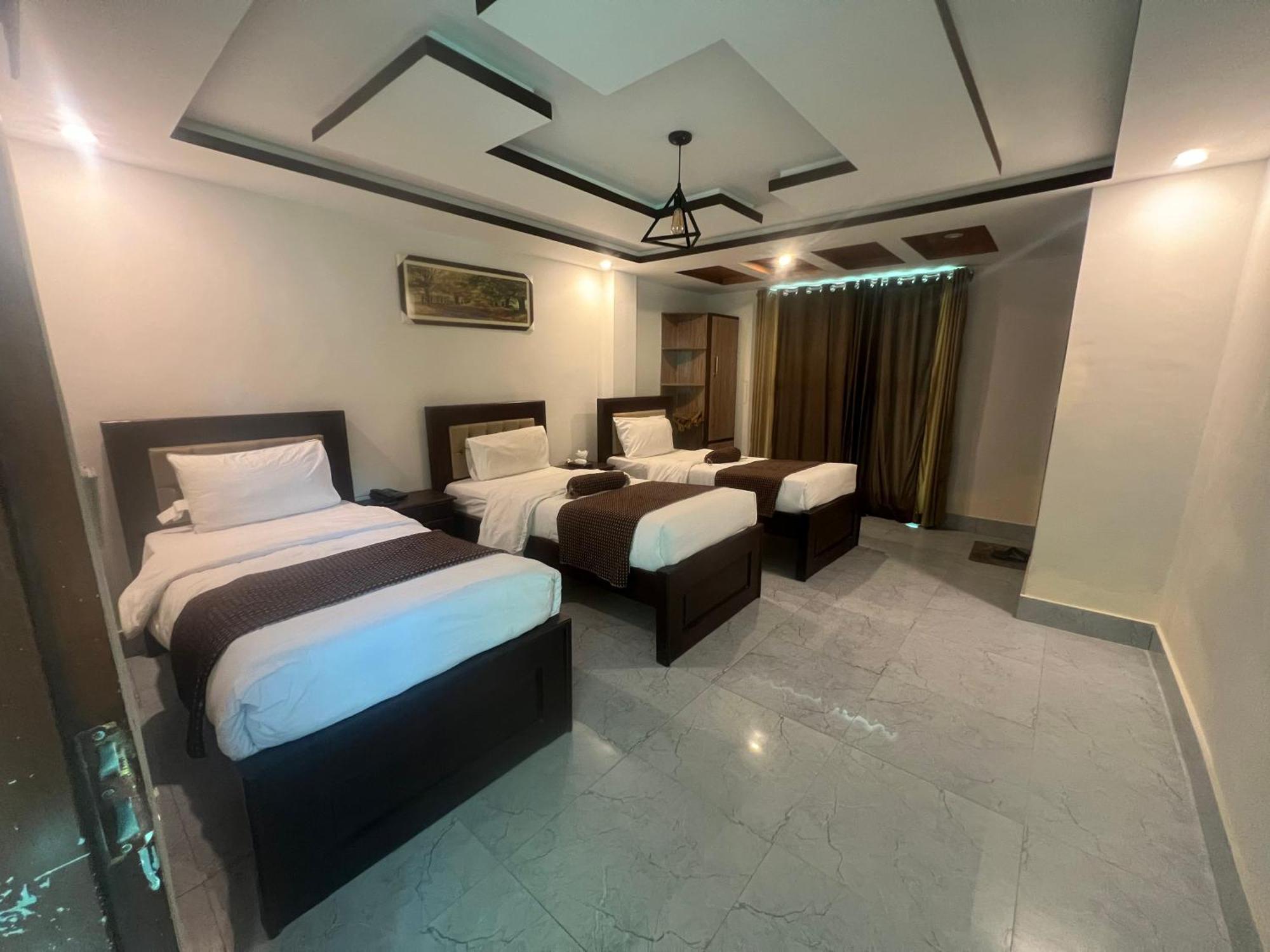 Hotel Birmingham Palace Kalam By Khan Familia Dış mekan fotoğraf